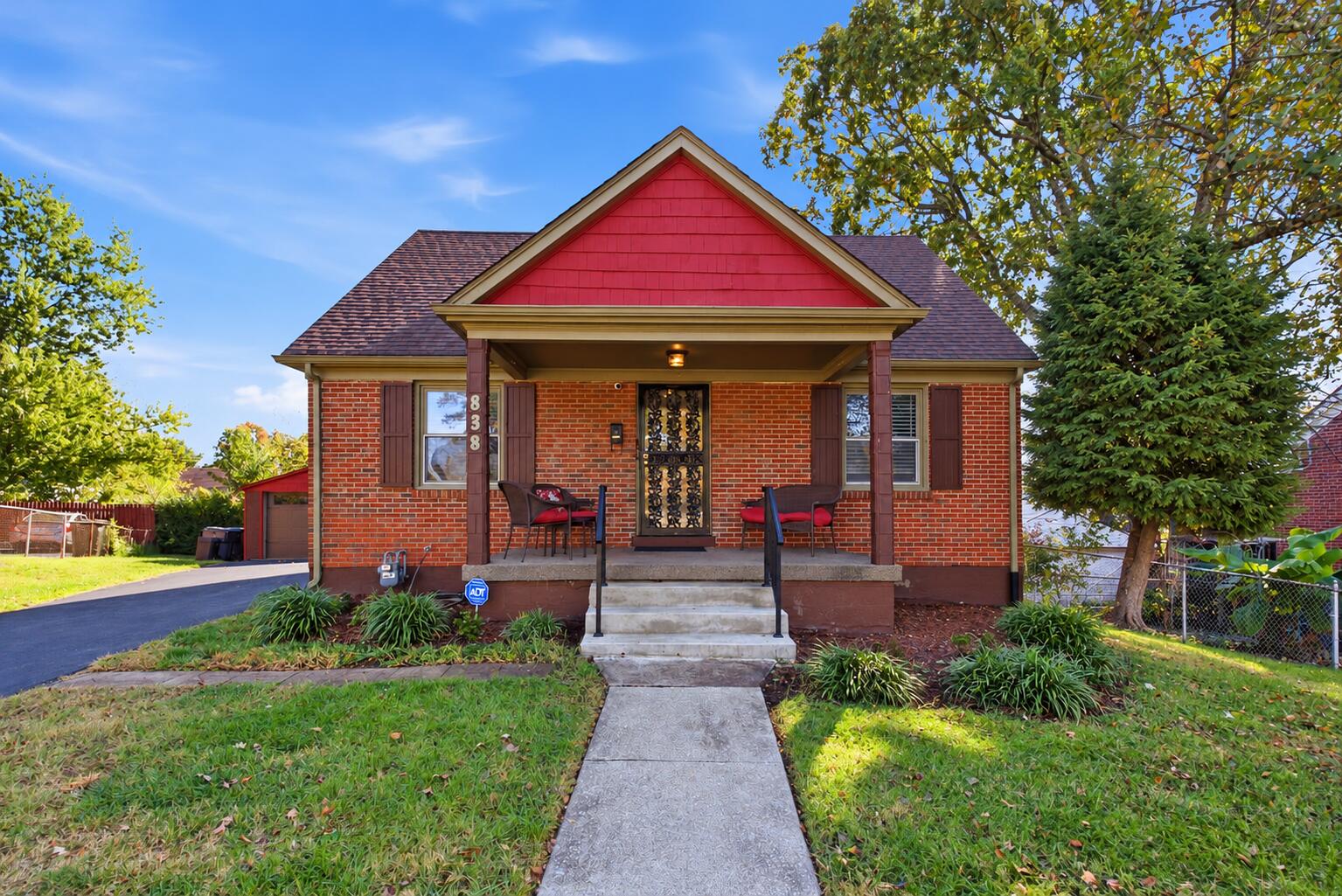 838 Warfield Place Property Photo 1