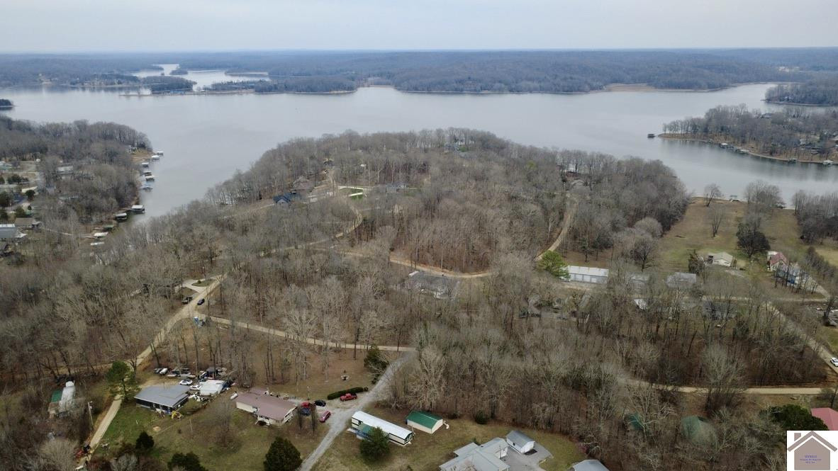 55 Seminole Drive Property Photo 3