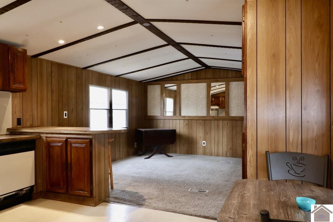 55 Seminole Drive Property Photo 10