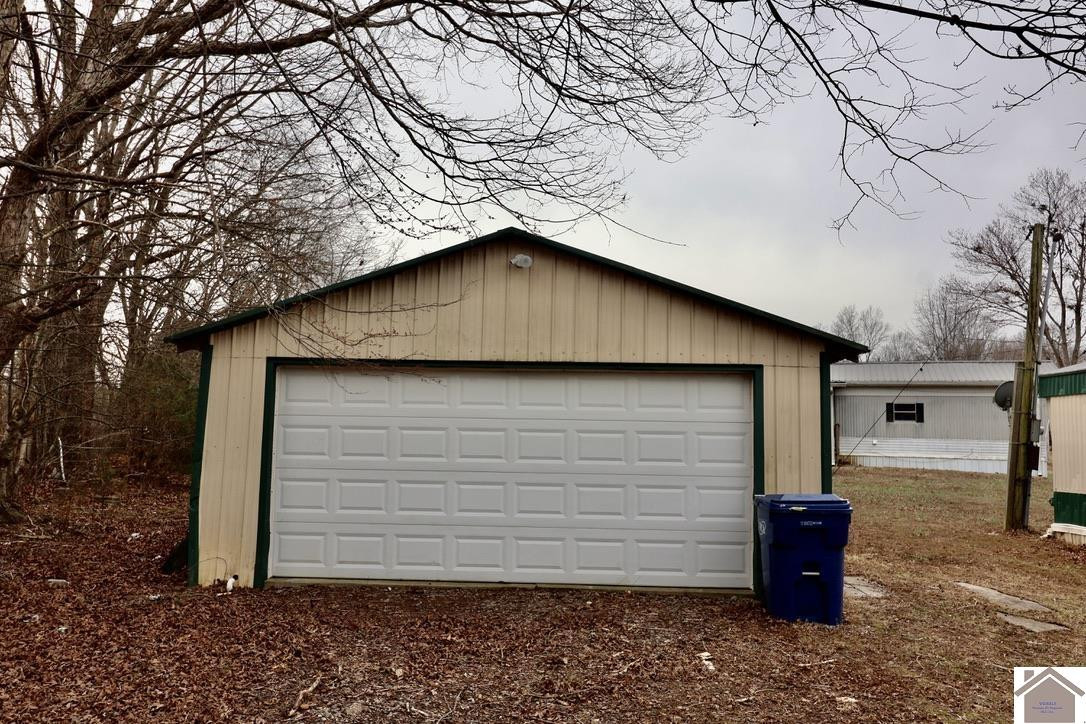 55 Seminole Drive Property Photo 33