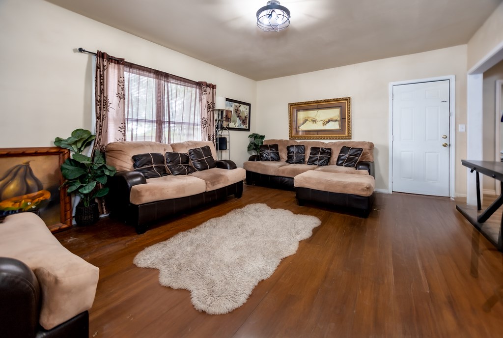 3255 Fm 2251 Property Photo 2
