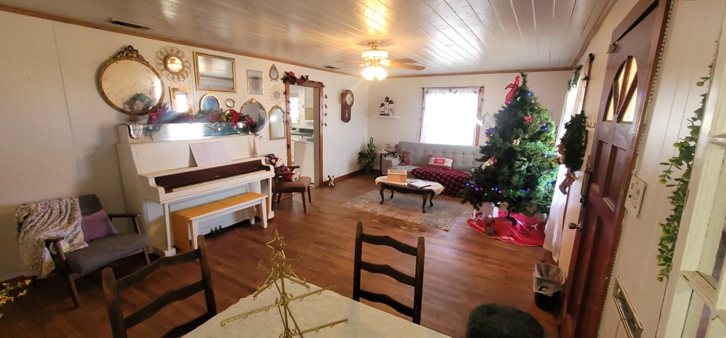 510 Trout Street Property Photo 3