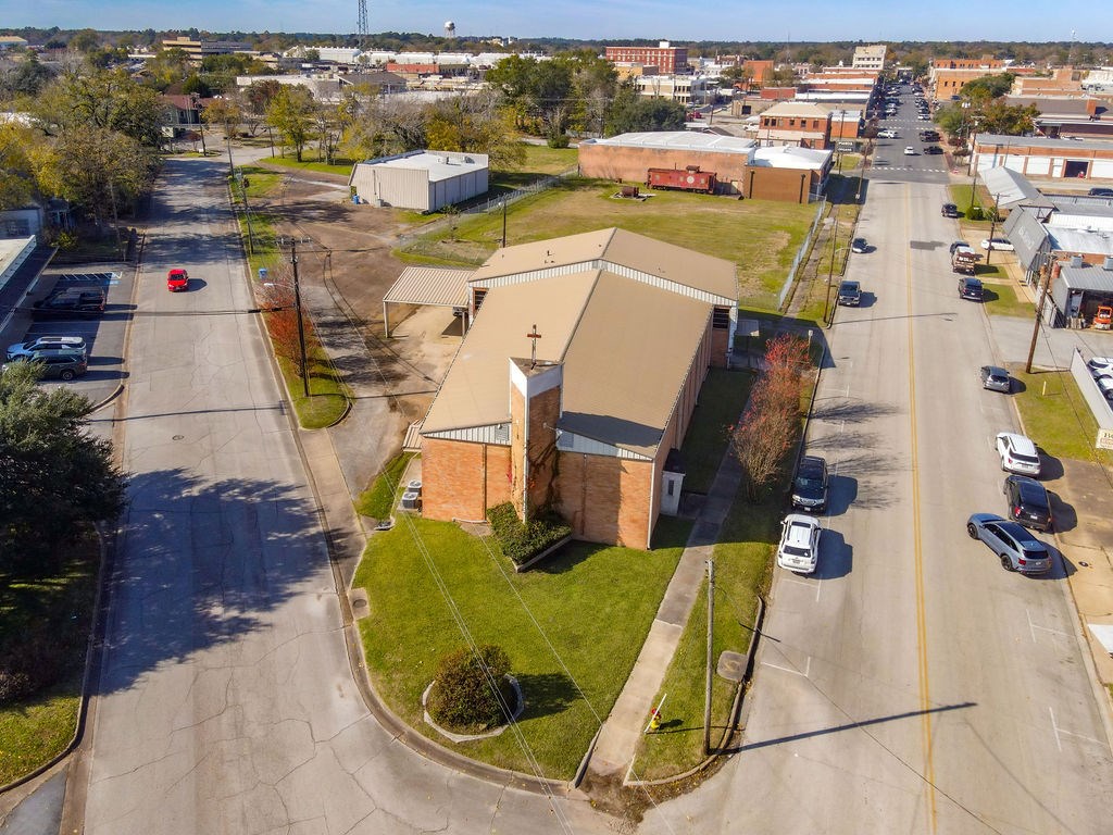424 Lufkin Avenue Property Photo 2