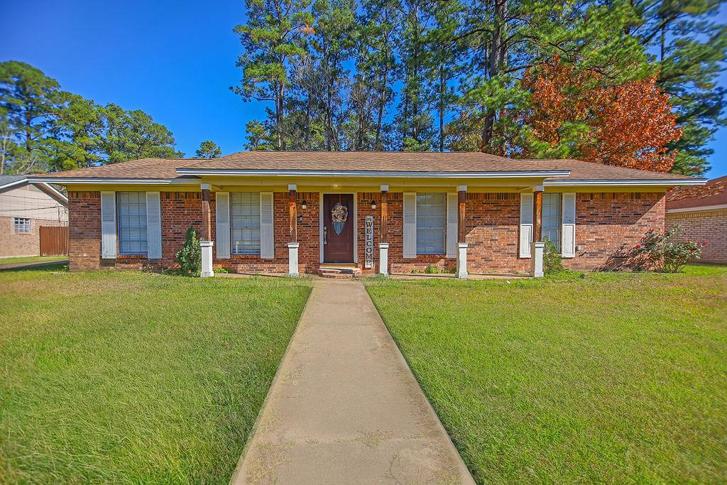 9 Woodhue Court Picture