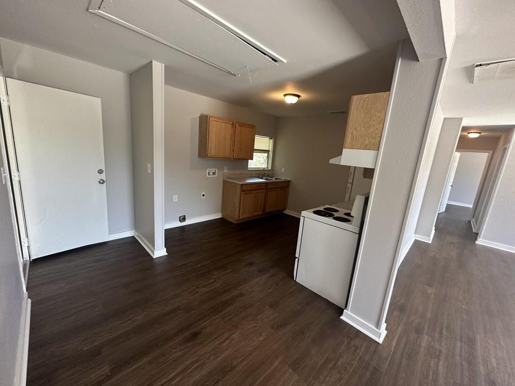 802 Abney Property Photo 1