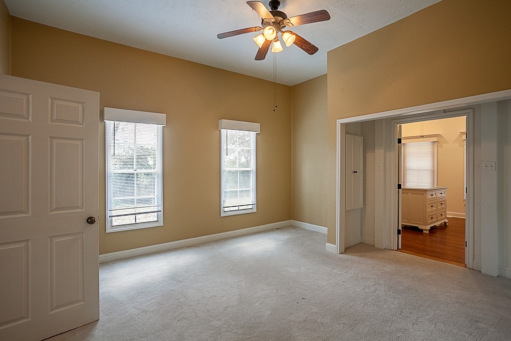 105 Houston Street Property Photo 14