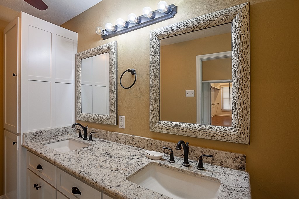 105 Houston Street Property Photo 16