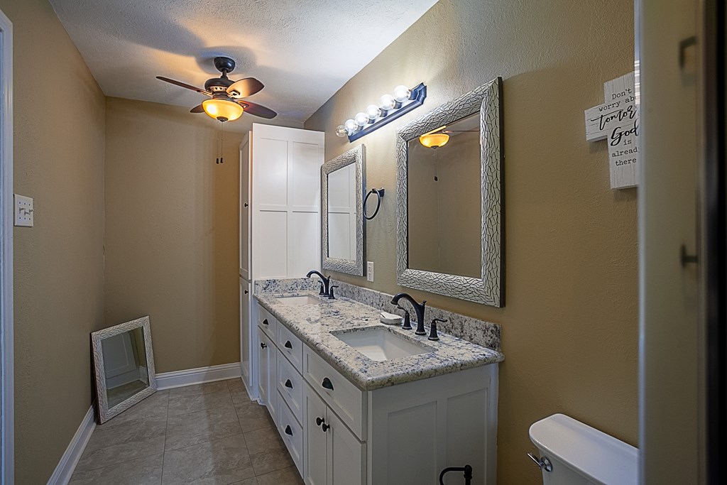 105 Houston Street Property Photo 17