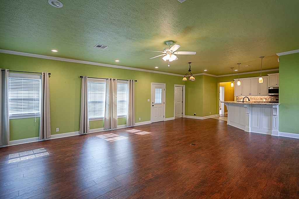 105 Houston Street Property Photo 25