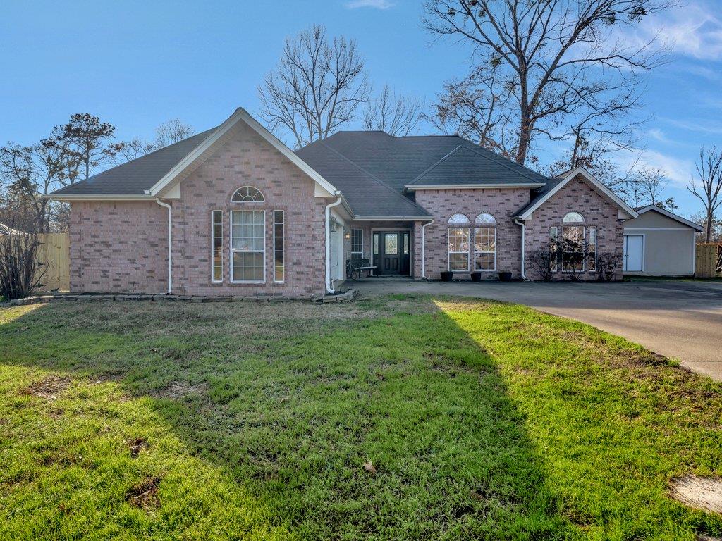 448 Ashwood Bend Property Photo 1