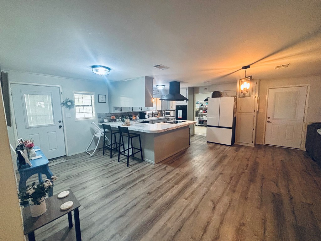 312 Magnolia Property Photo 10