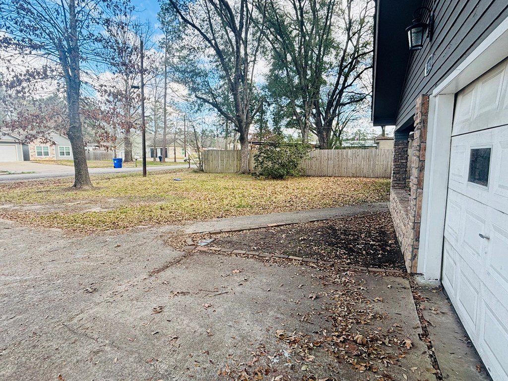312 Magnolia Property Photo 33