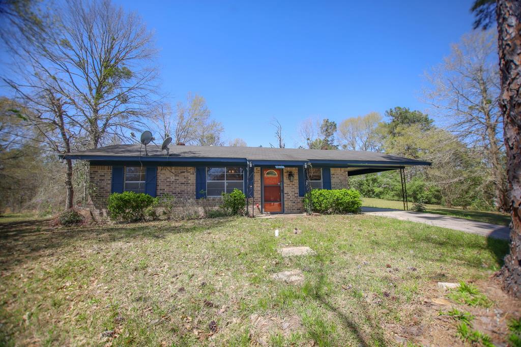 313 Oak Property Photo 3