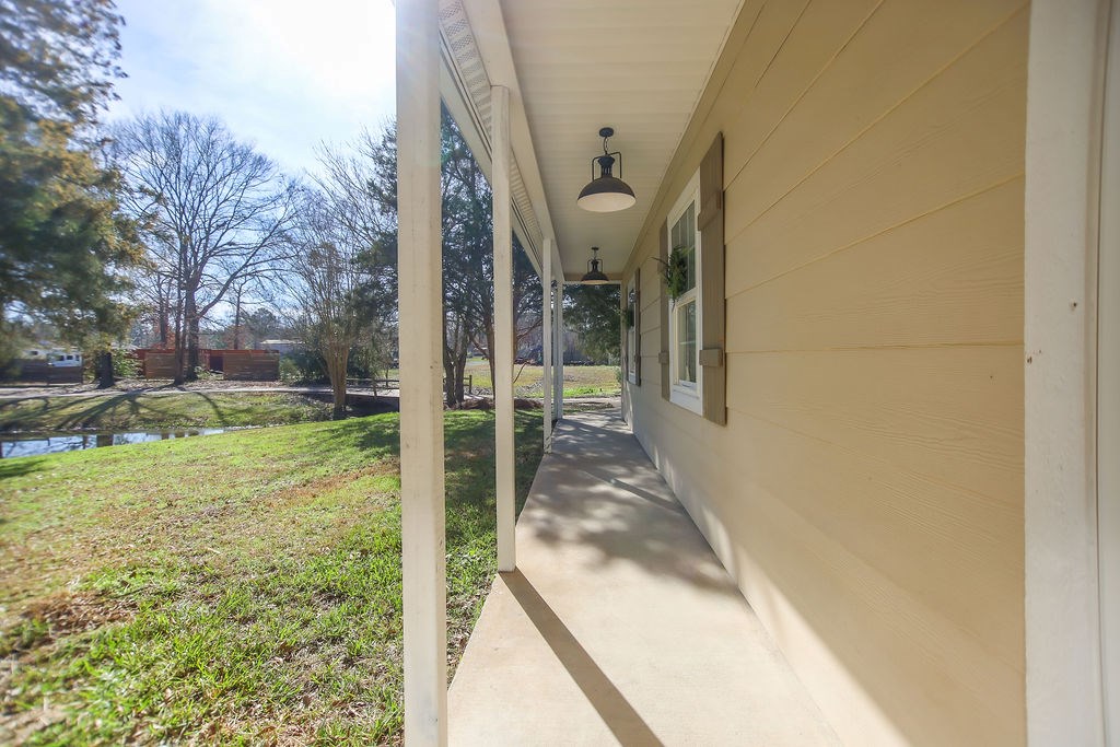 8935 Hwy 103e Property Photo 12