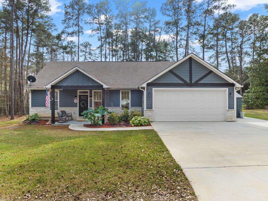 180 Breezeway Drive Property Photo 1
