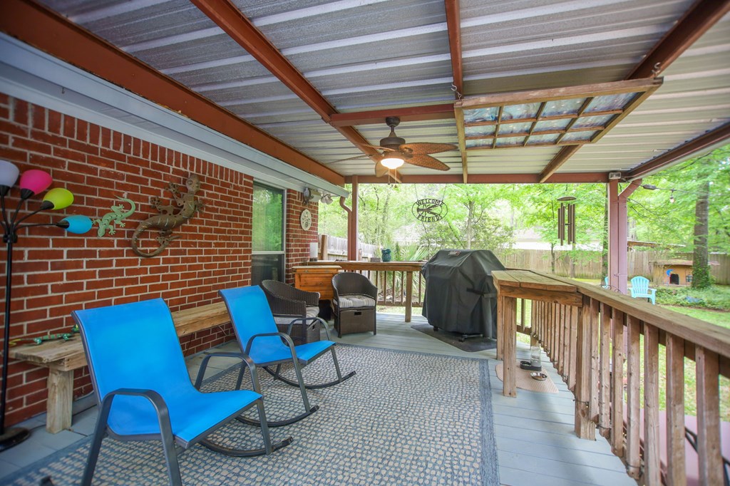 302 Southern Trace Property Photo 28