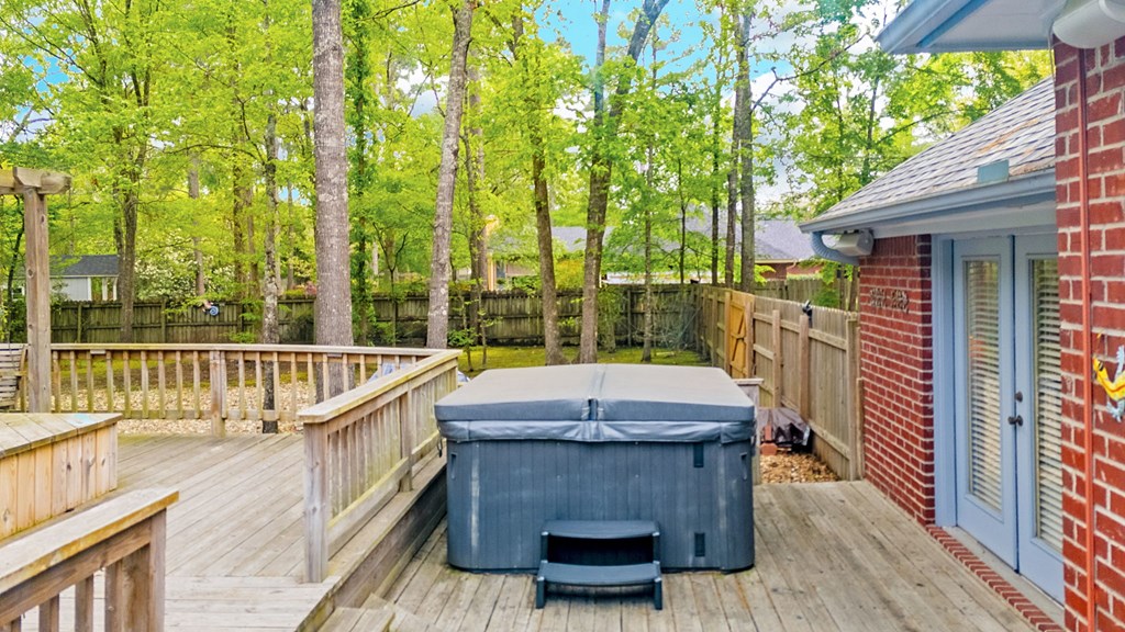 302 Southern Trace Property Photo 37