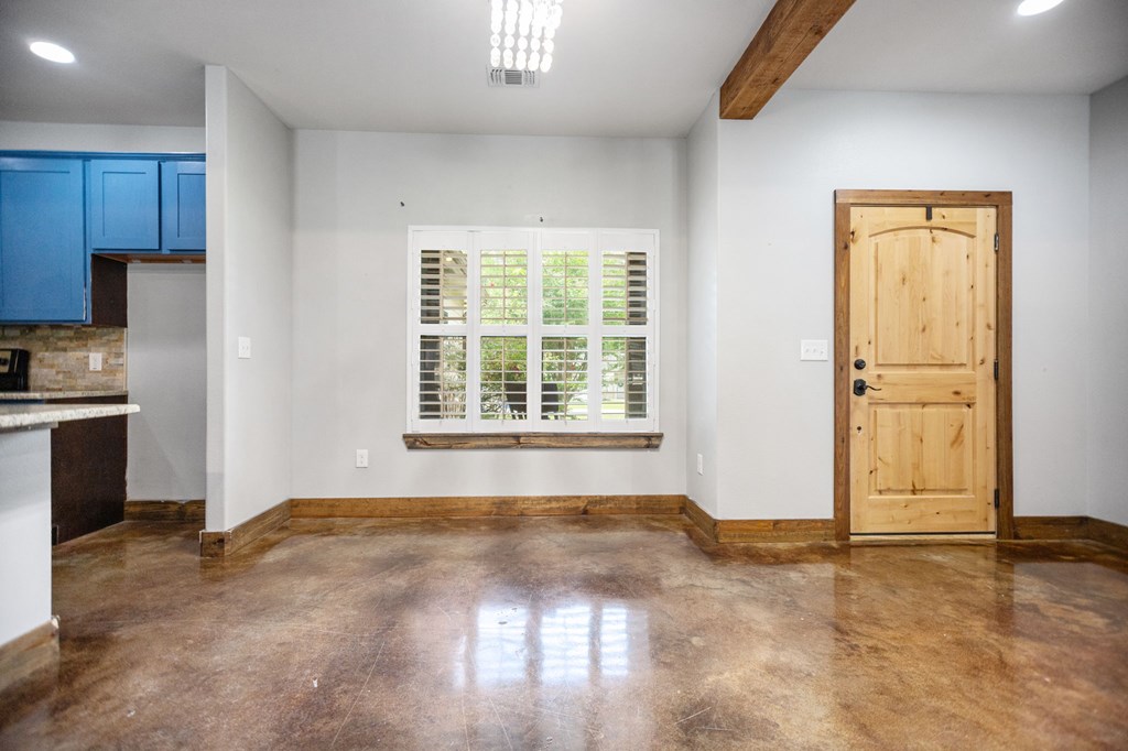 1212 Parkman Road Property Photo 7