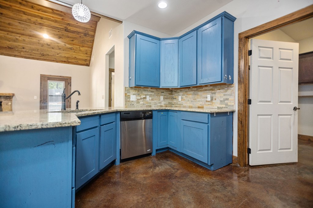 1212 Parkman Road Property Photo 11