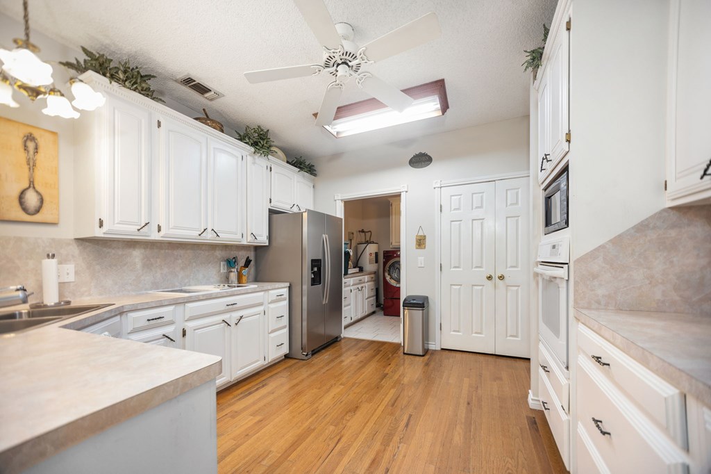1105 Redbud Avenue Property Photo 10