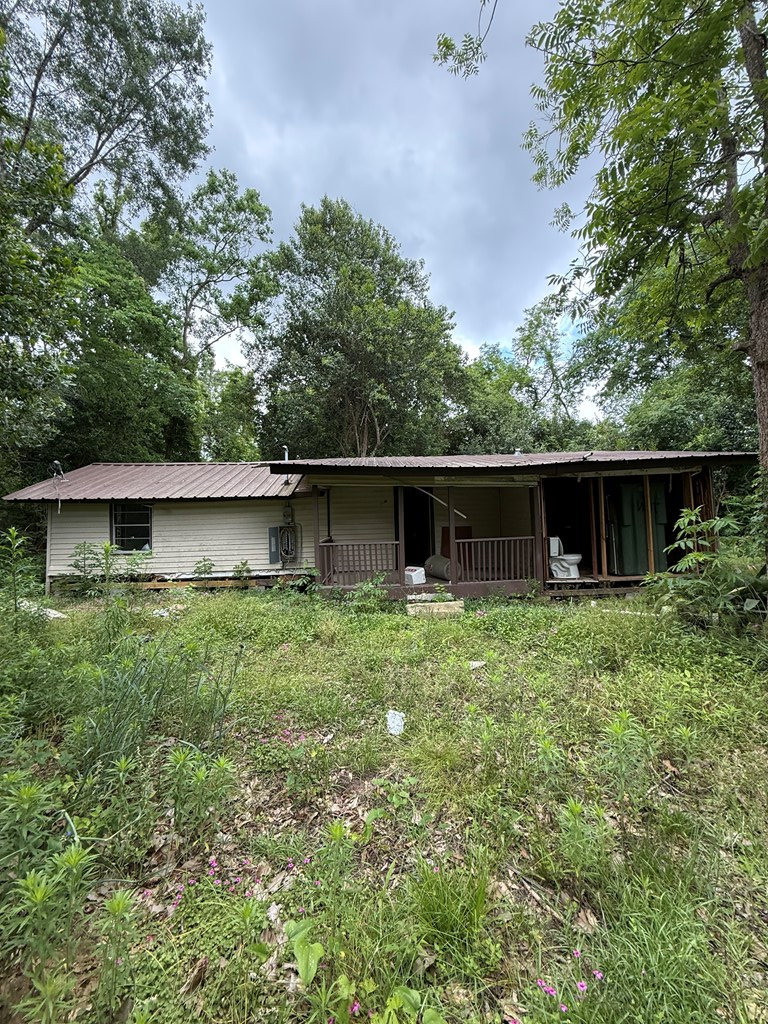 712 Black Street Property Photo 2