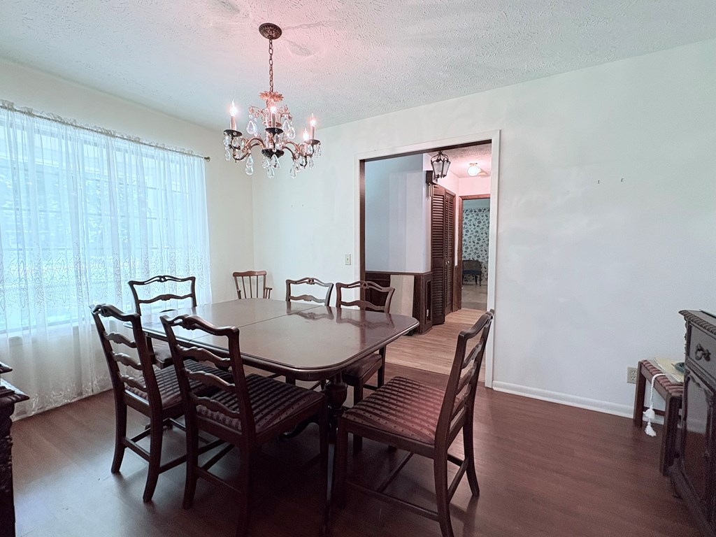 710 Lazy Lane Property Photo 6