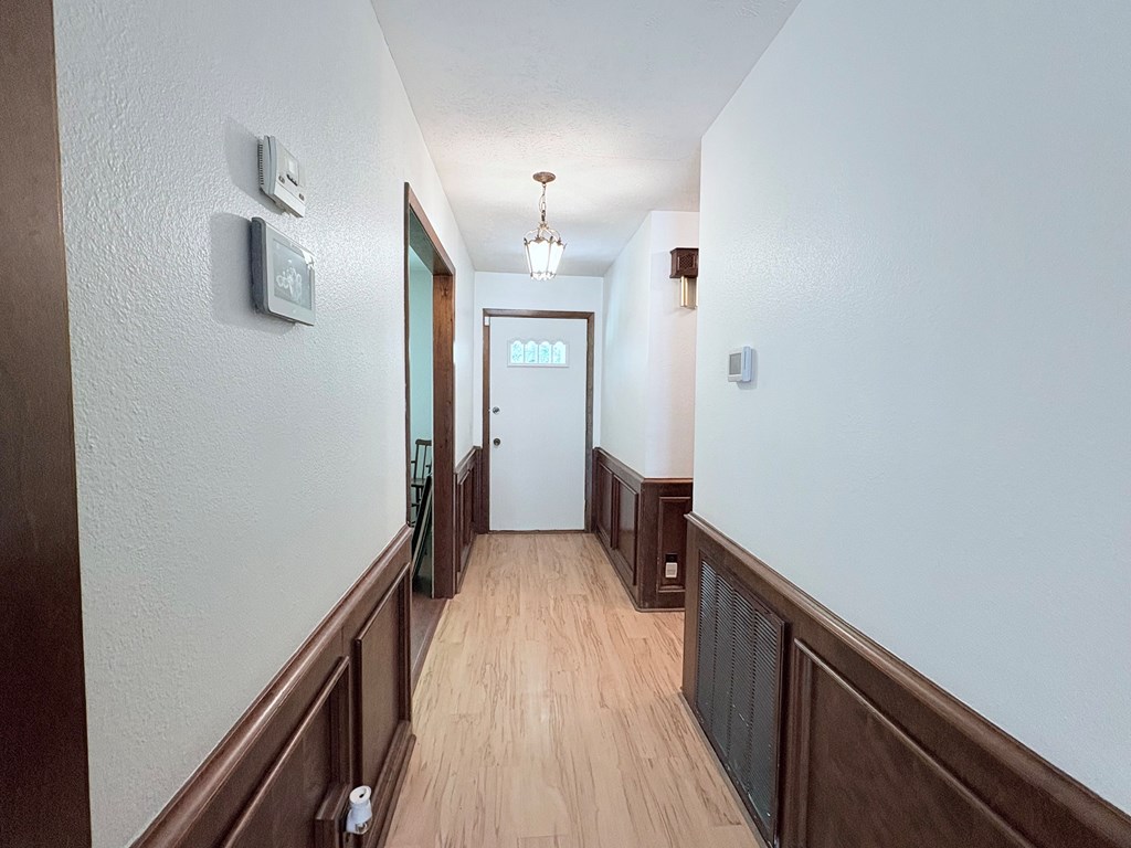710 Lazy Lane Property Photo 7