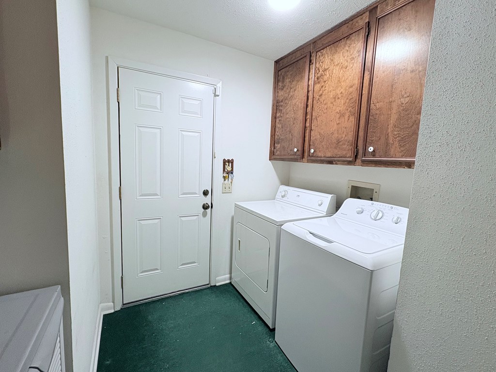 710 Lazy Lane Property Photo 8