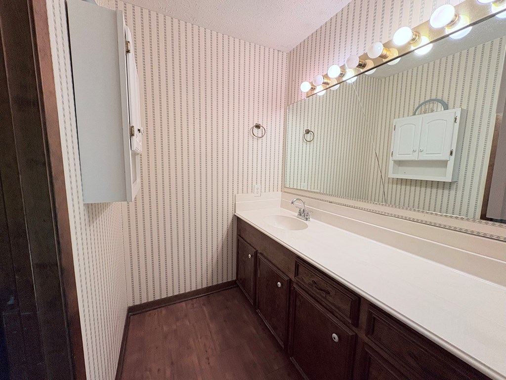 710 Lazy Lane Property Photo 11