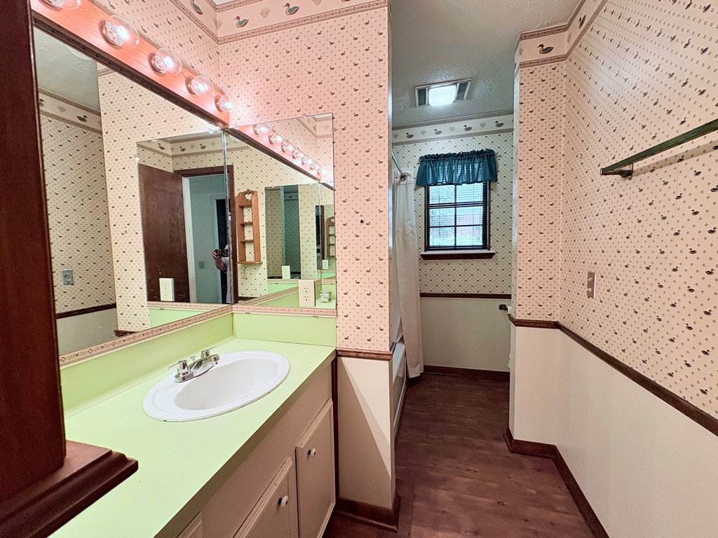 710 Lazy Lane Property Photo 16