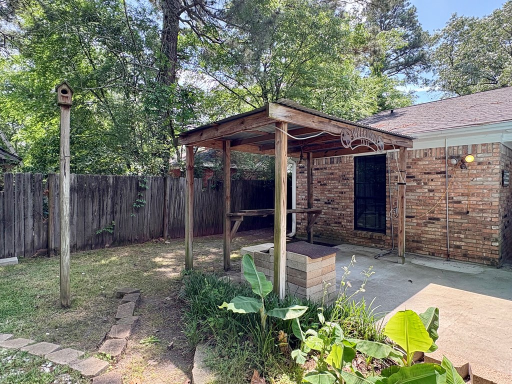 710 Lazy Lane Property Photo 22