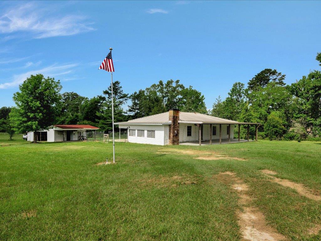 300 Dc Lawson Road Property Photo 1