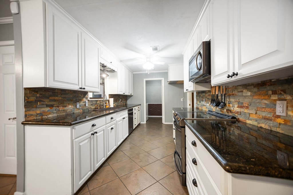 4 Pinemont Place Property Photo 10