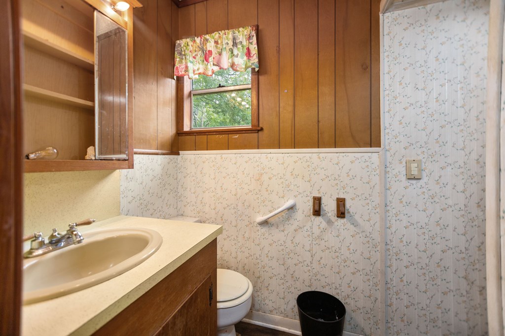 423 Pouland Property Photo 14
