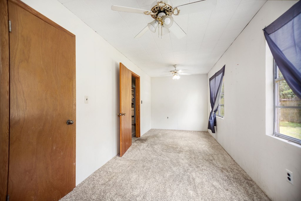 423 Pouland Property Photo 20