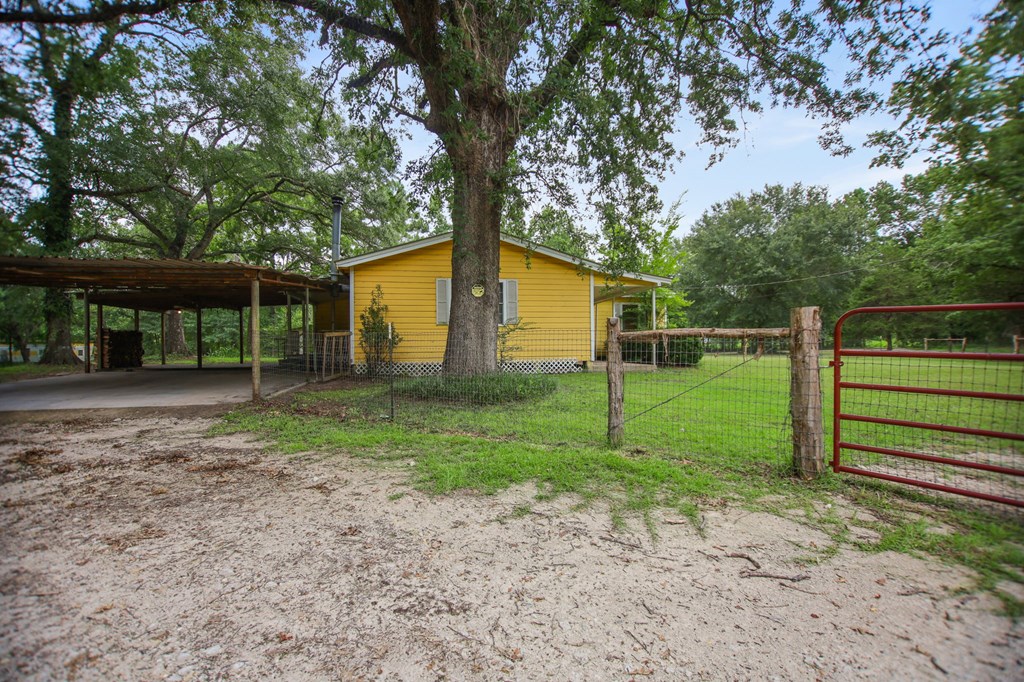 423 Pouland Property Photo 26