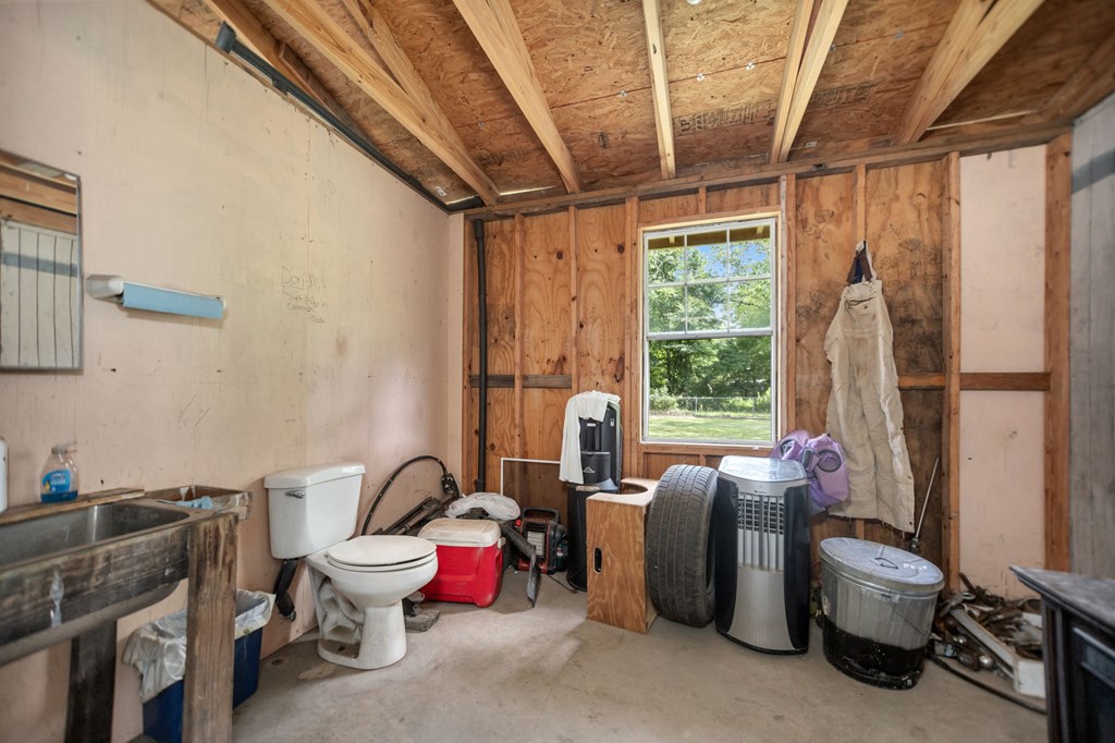 277 Mcclendon Road Property Photo 24