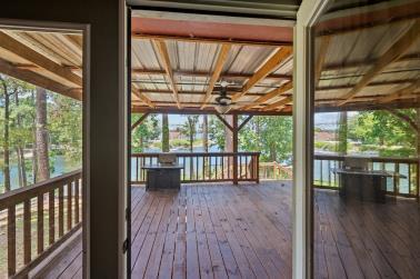 221 Mimosa Way Property Photo 1