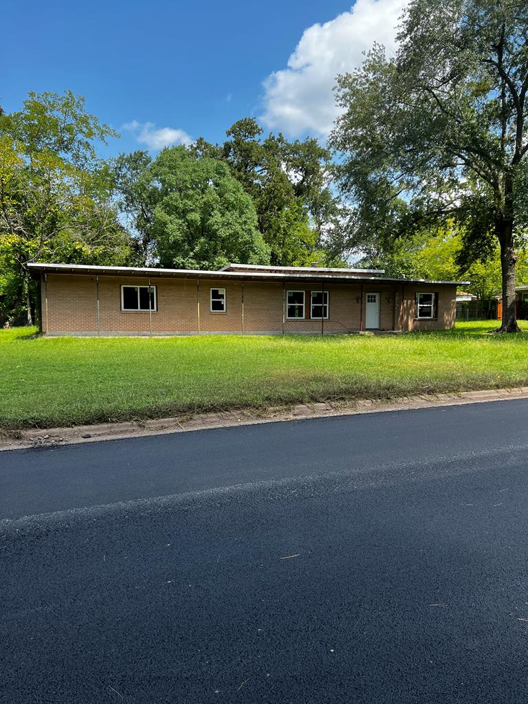 912 Reen Drive Property Photo 1