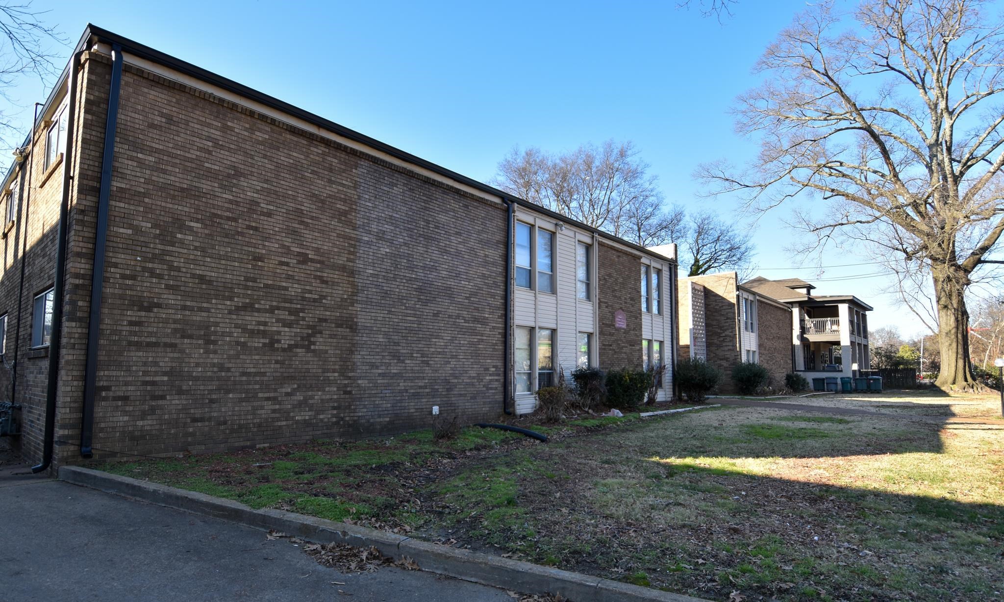 151 N BELVEDERE BLVD Property Photo 1