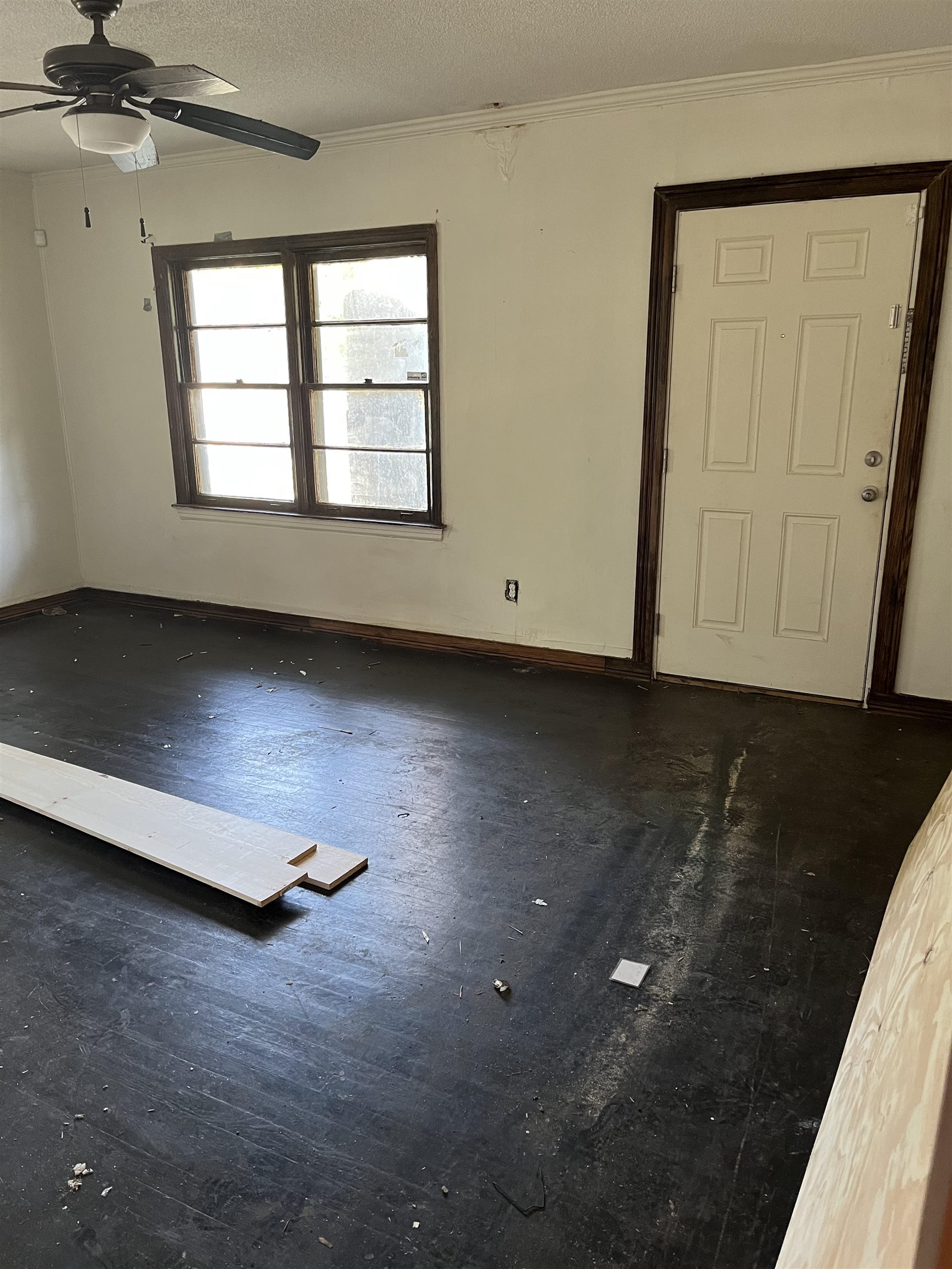 1023 Oakview St Property Photo 2
