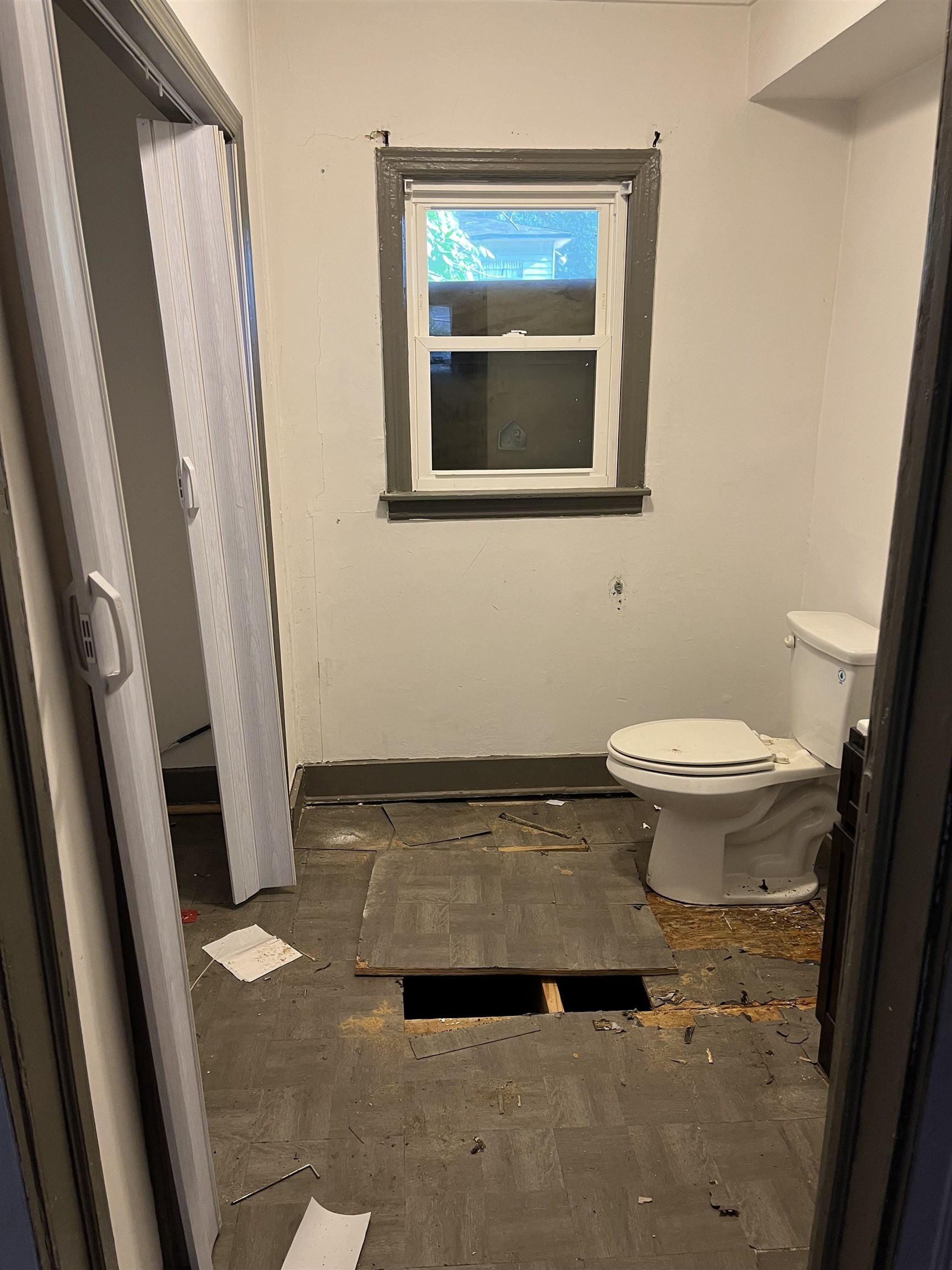 1023 Oakview St Property Photo 4