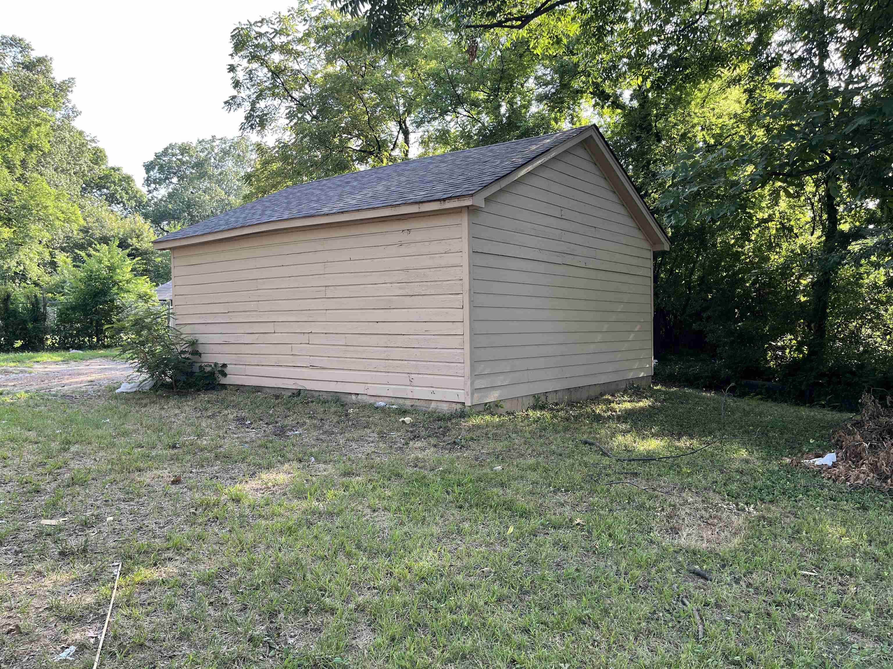 1023 Oakview St Property Photo 11