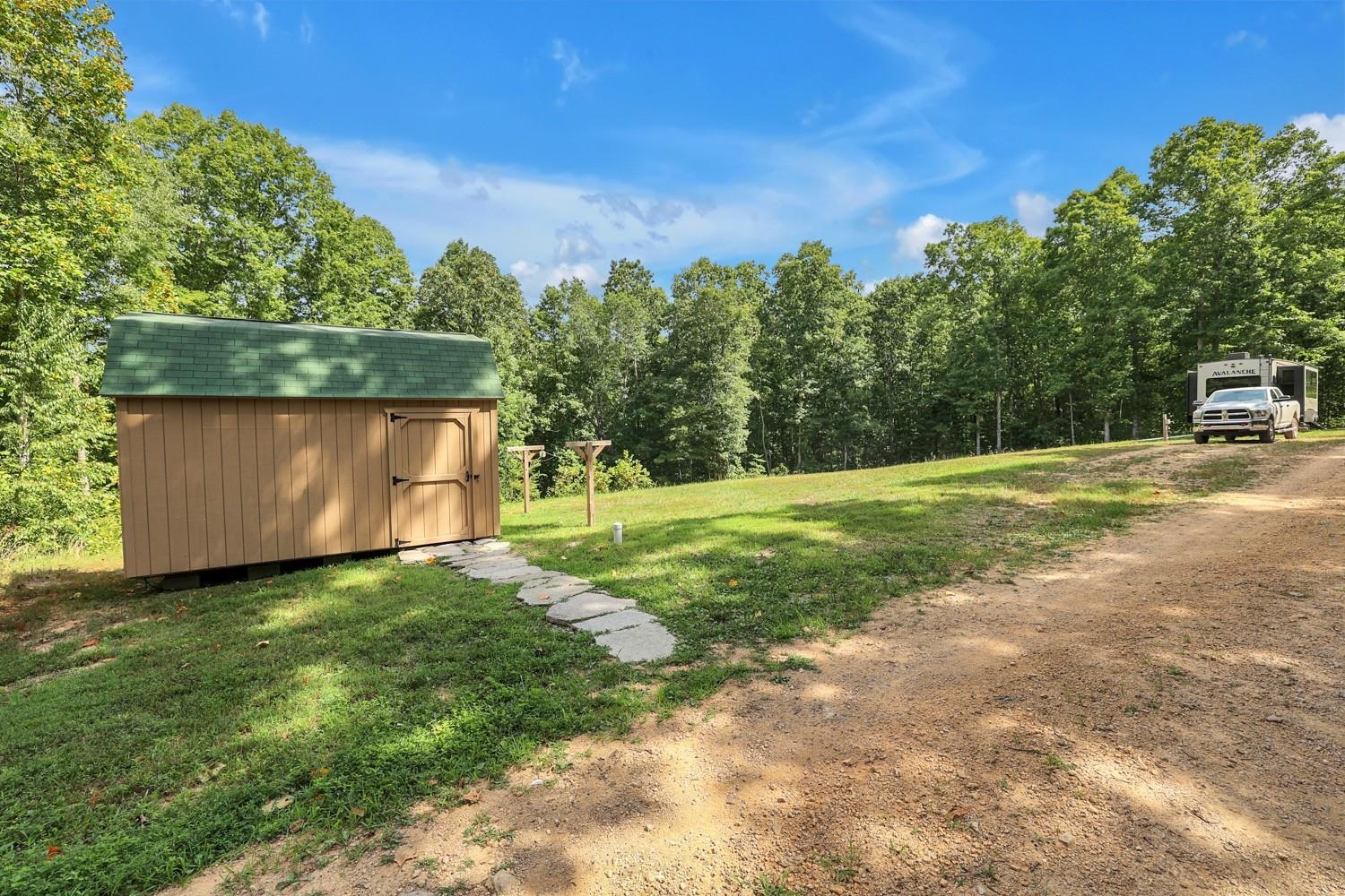 208 Kro Hollow Rd Rd Property Photo 10