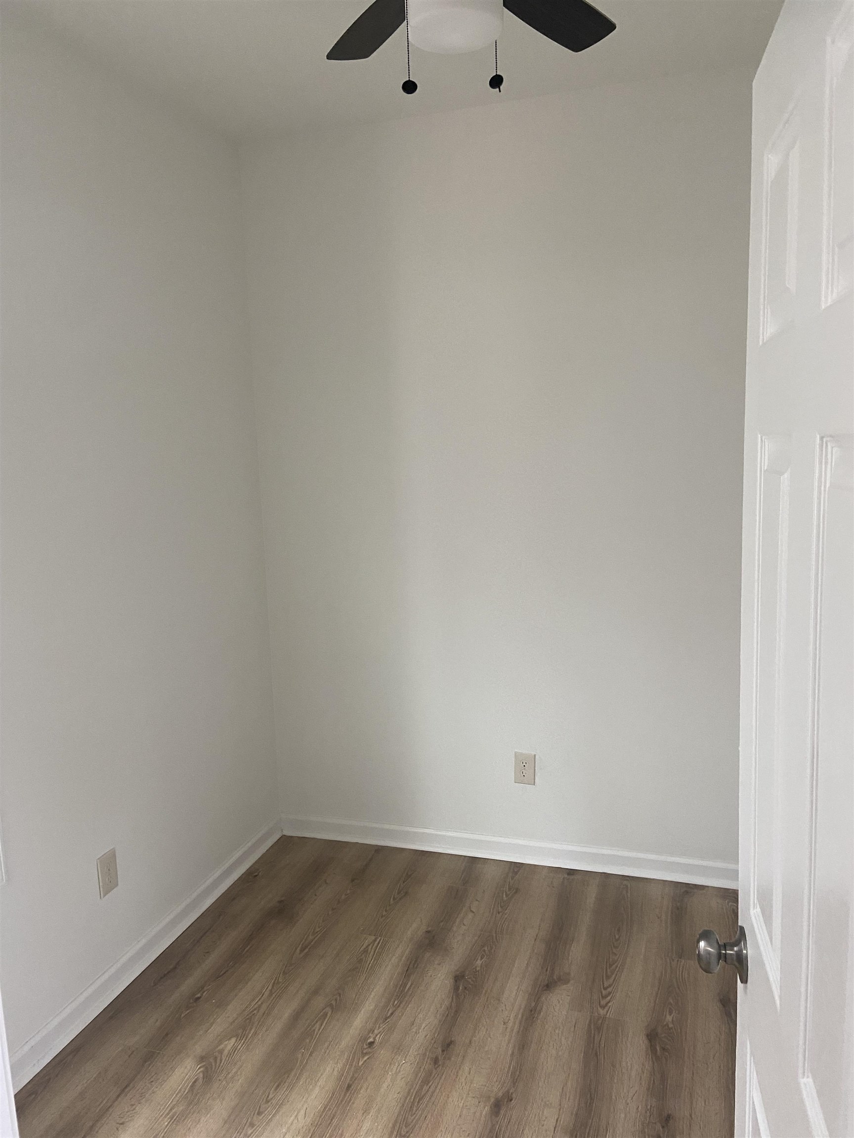 1435 Hyde Park Blvd Property Photo 8