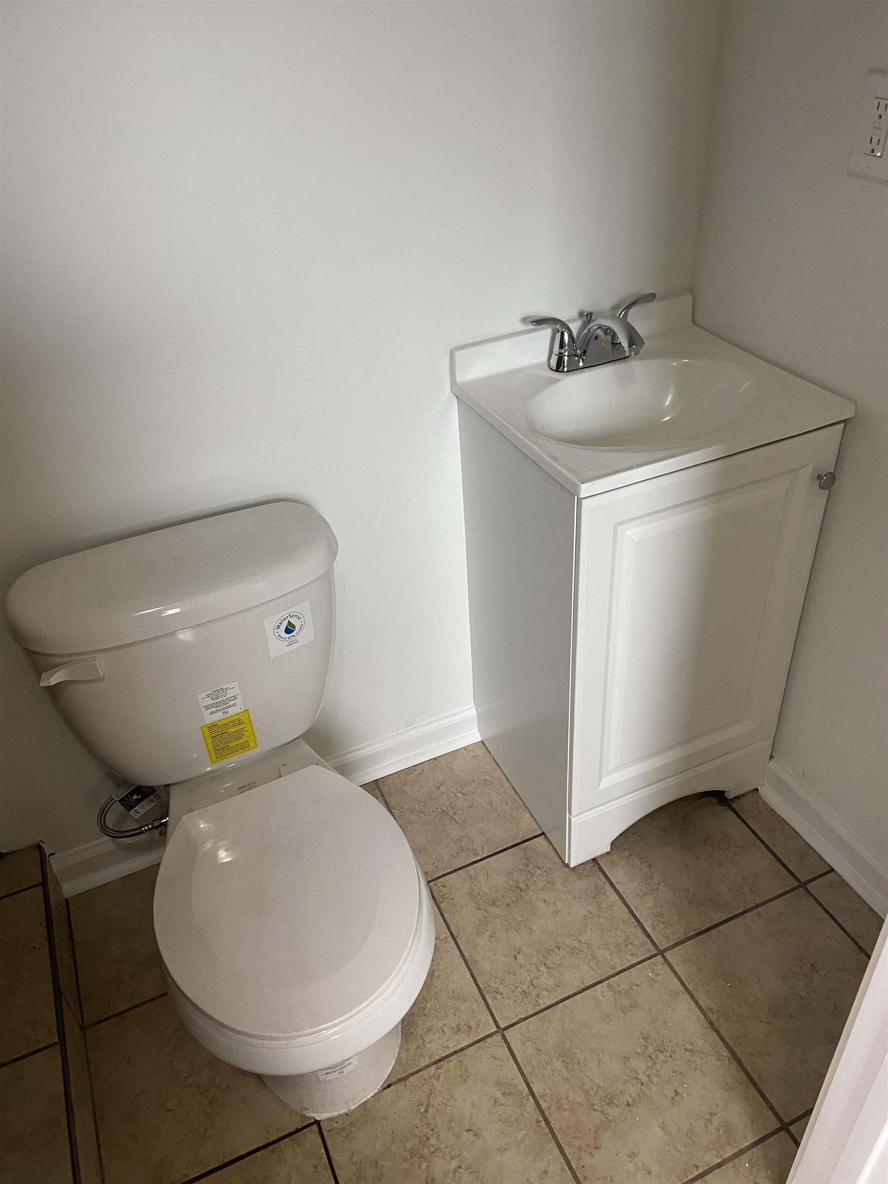 1435 Hyde Park Blvd Property Photo 10