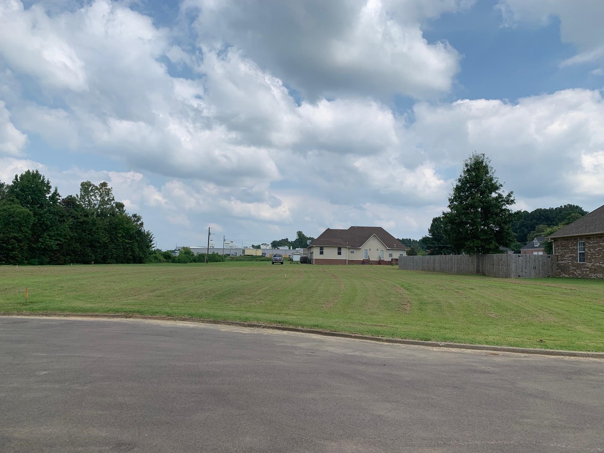 00 Willow Creek Dr Property Photo 5