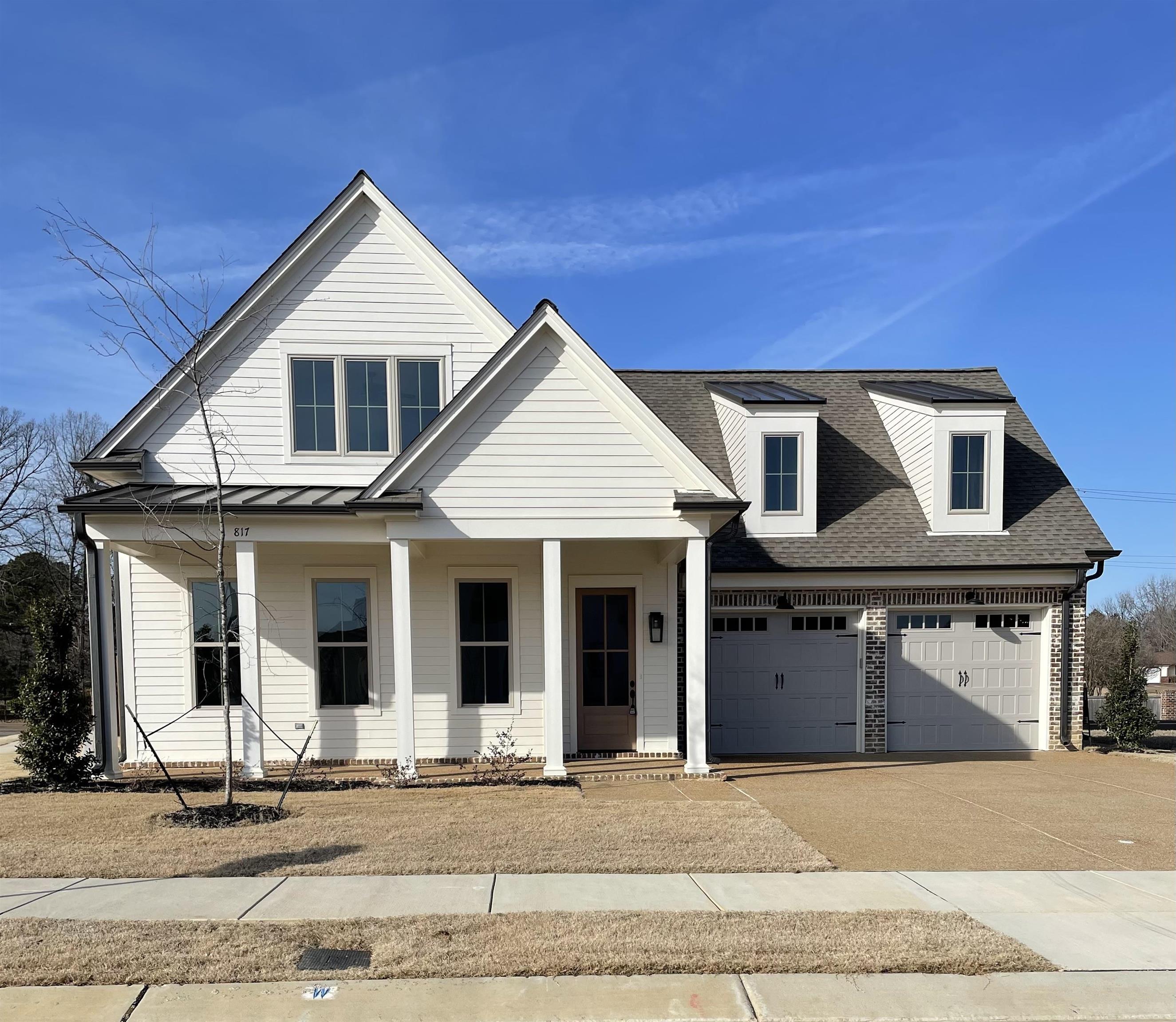 817 Bellflower Way Property Photo 1