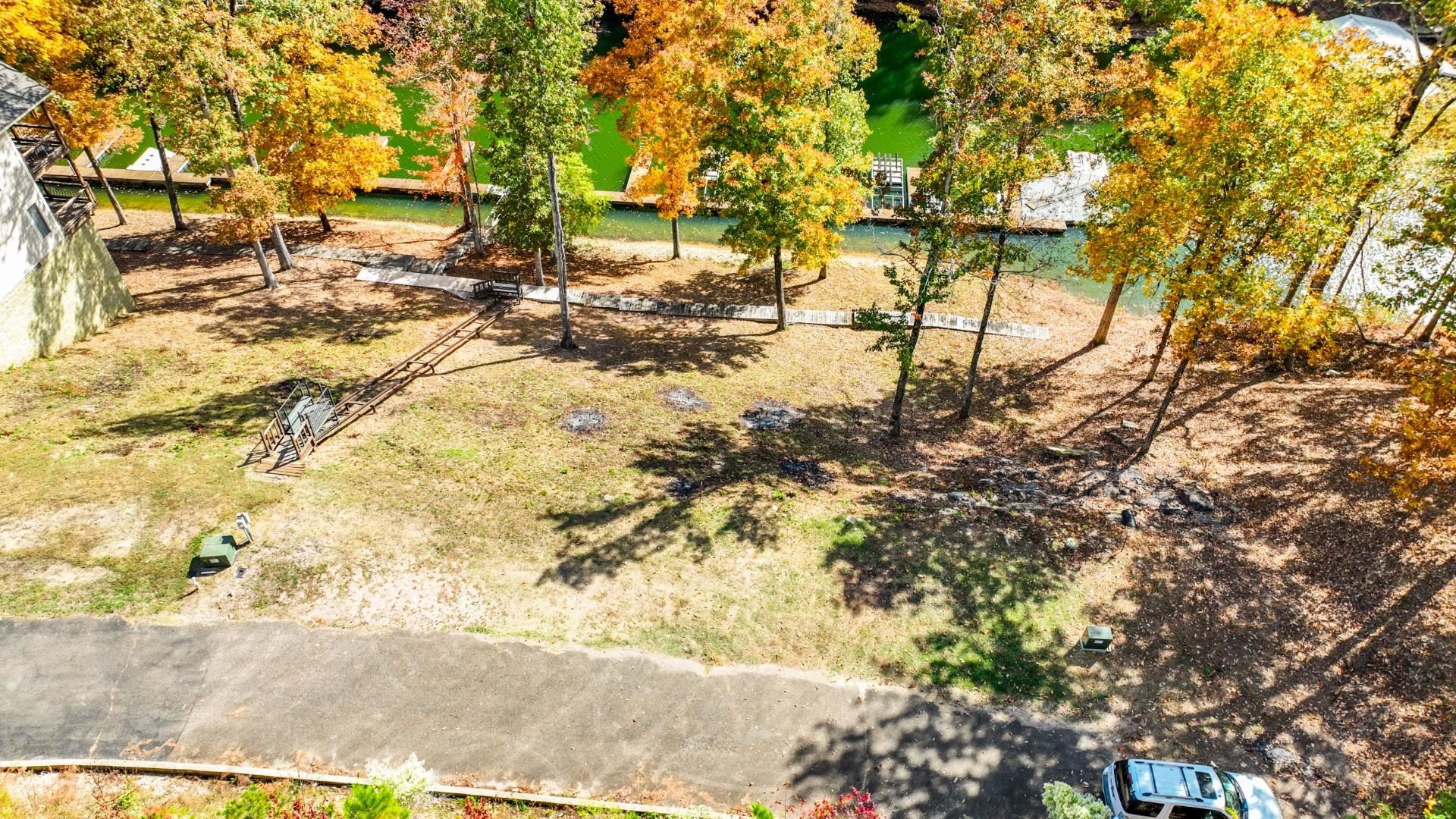 123 Breezey Pt Property Photo 32