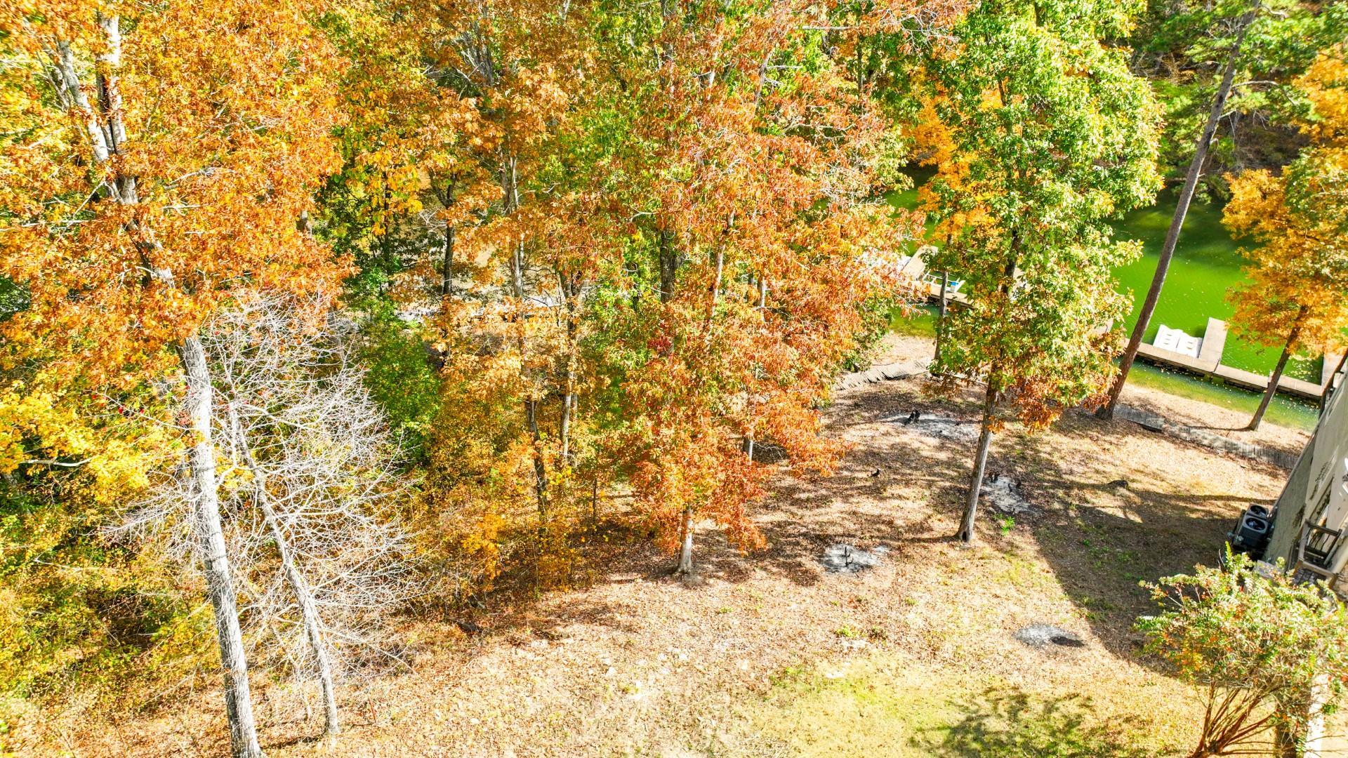 6 Breezey Pt Property Photo 10
